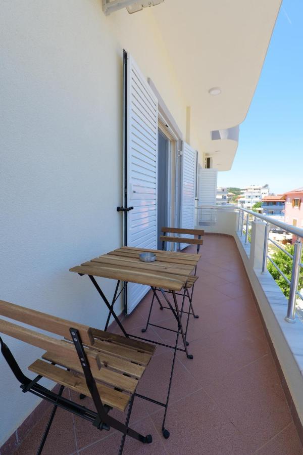 Apartament Empo *